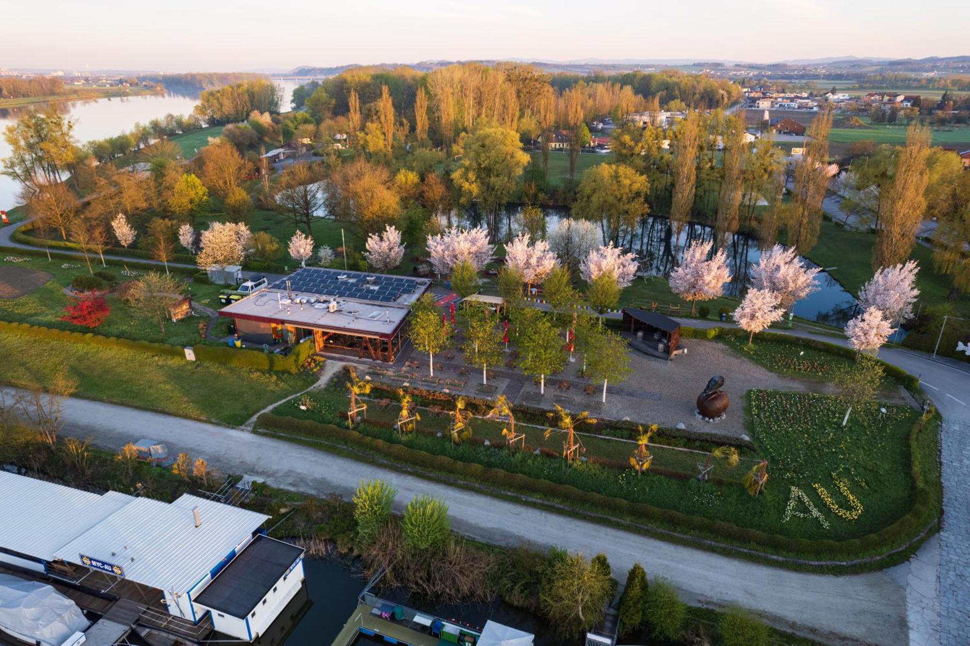 Camping & Pension Au An Der Donau Exterior foto